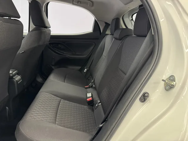 TOYOTA Yaris 1.5 VVT-i HSD Comfort