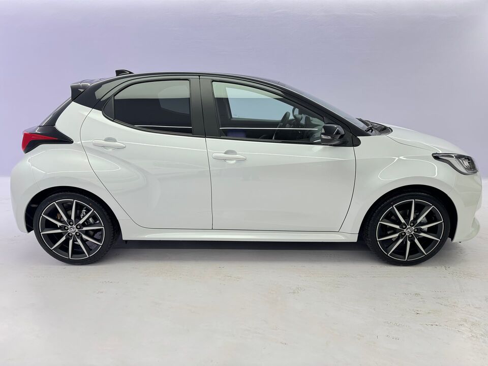 Yaris 1.5 VVT-i HSD GR Sport