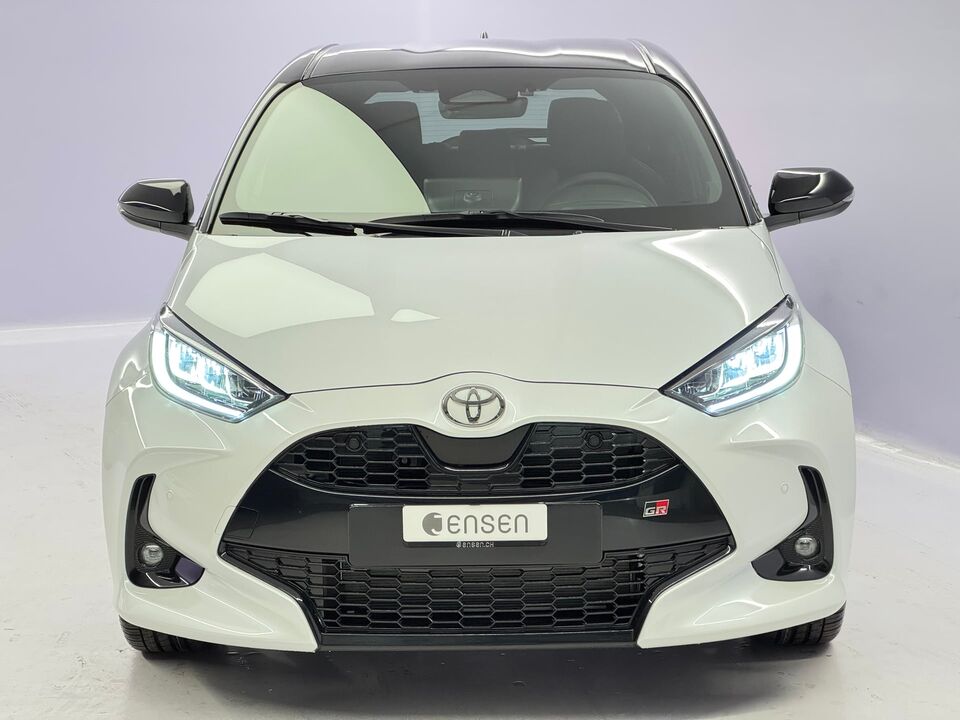 Yaris 1.5 VVT-i HSD GR Sport