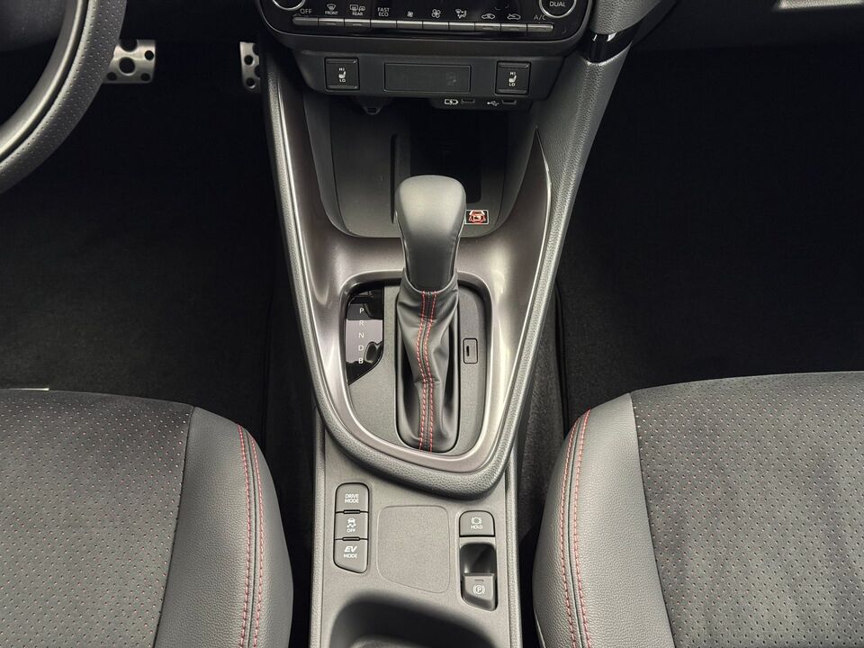 Yaris 1.5 VVT-i HSD GR Sport