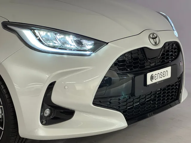TOYOTA Yaris 1.5 VVT-i HSD GR Sport