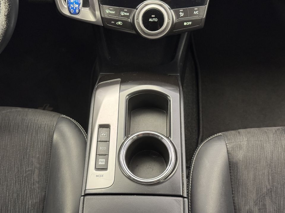 Prius+ Wagon 1.8 VVTi HSD Sol