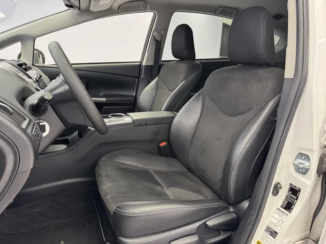 TOYOTA Prius+ Wagon 1.8 VVTi HSD Sol