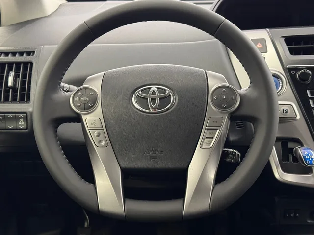TOYOTA Prius+ Wagon 1.8 VVTi HSD Sol