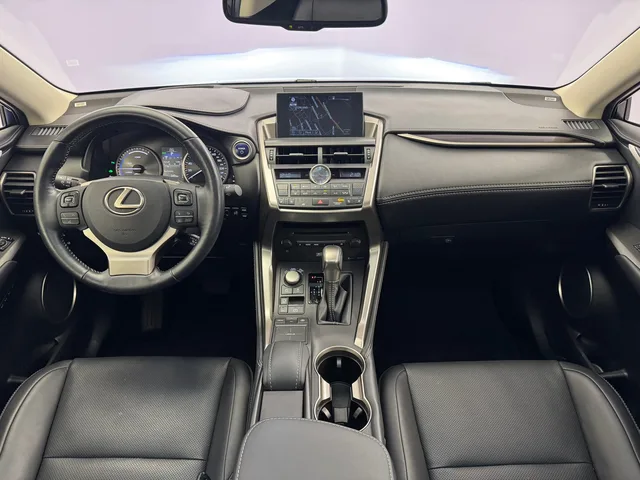 LEXUS NX 300h Excellence AWD