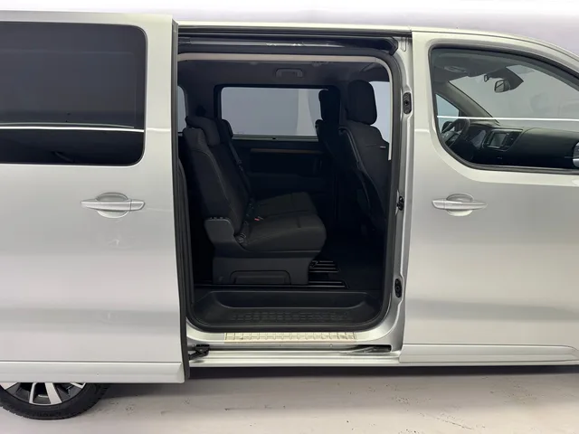 TOYOTA PROACE Verso L1 2.0 D Family