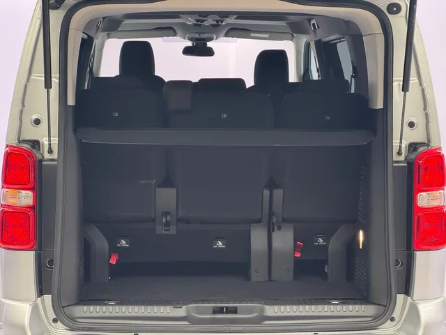 TOYOTA PROACE Verso L1 2.0 D Family