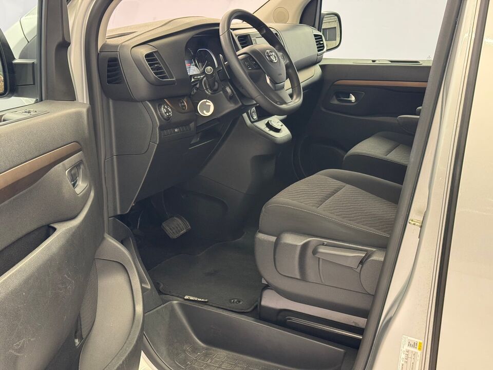 PROACE Verso L1 2.0 D Family