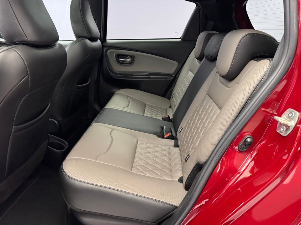 Yaris 1.5 VVT-i HSD Premium