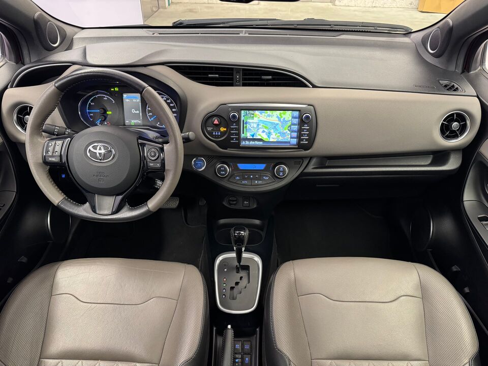 Yaris 1.5 VVT-i HSD Premium