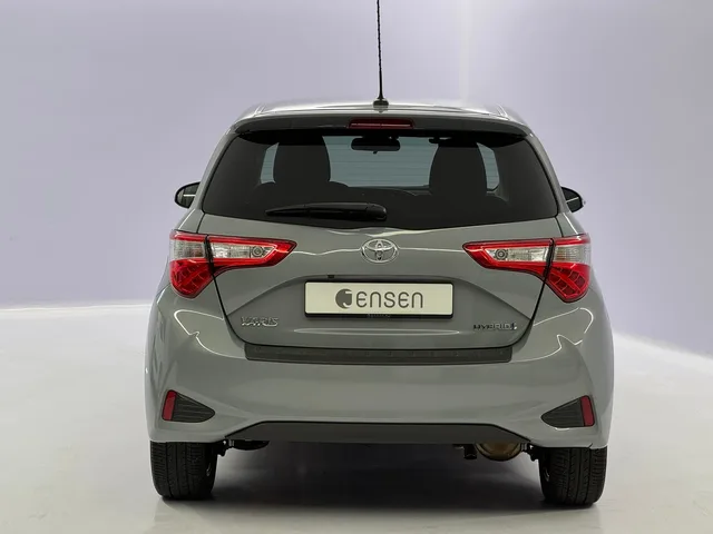 TOYOTA Yaris 1.5 VVT-i HSD Trend