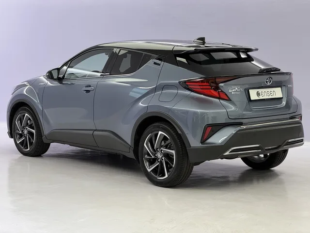 TOYOTA C-HR 2.0 VVTi HSD Style