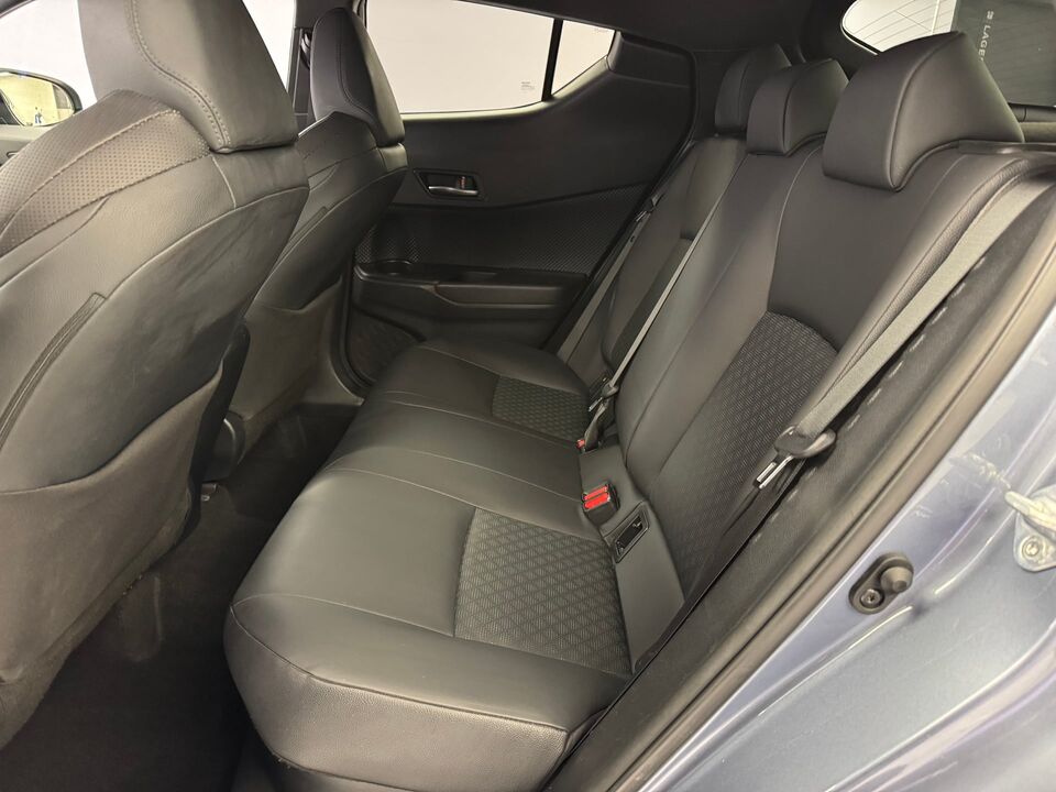 C-HR 2.0 VVTi HSD Style