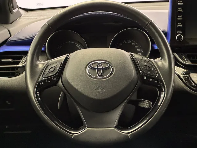 TOYOTA C-HR 2.0 VVTi HSD Style