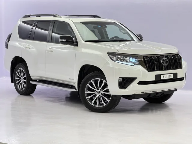 TOYOTA Land Cruiser 2.8 D 230 Invincible AWD