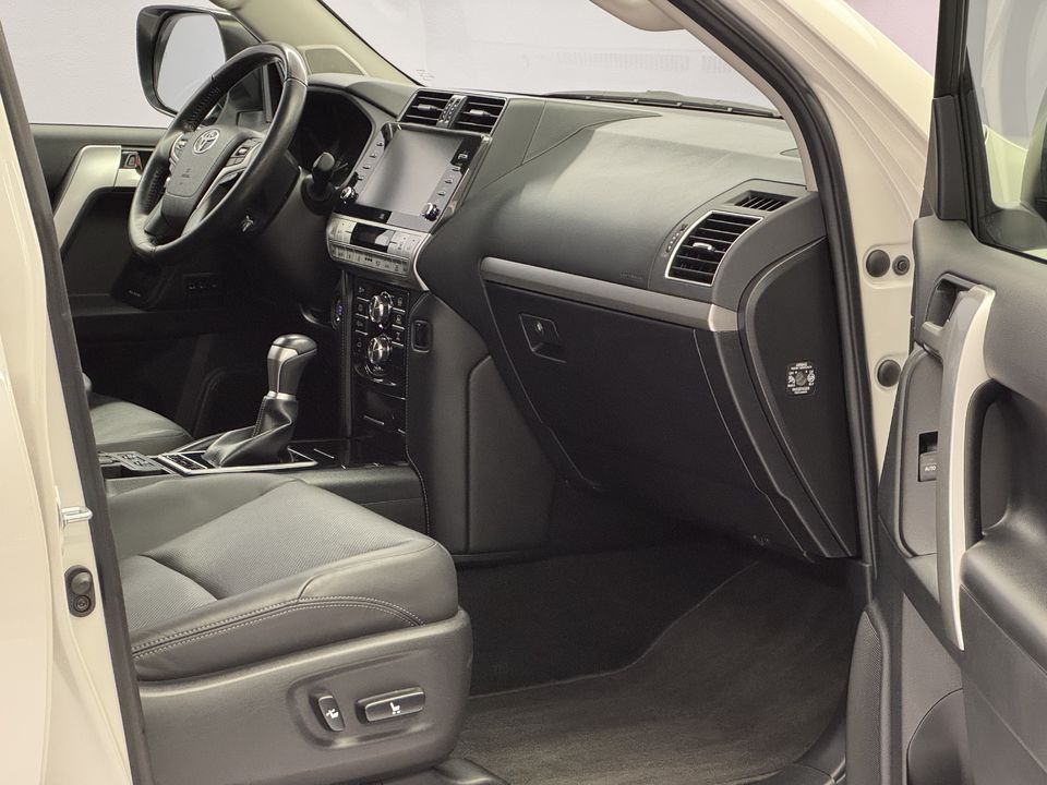 Land Cruiser 2.8 D 230 Invincible AWD