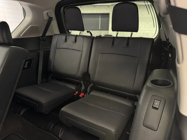 TOYOTA Land Cruiser 2.8 D 230 Invincible AWD