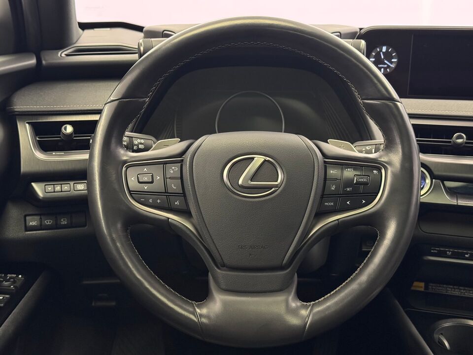 UX 300e Excellence