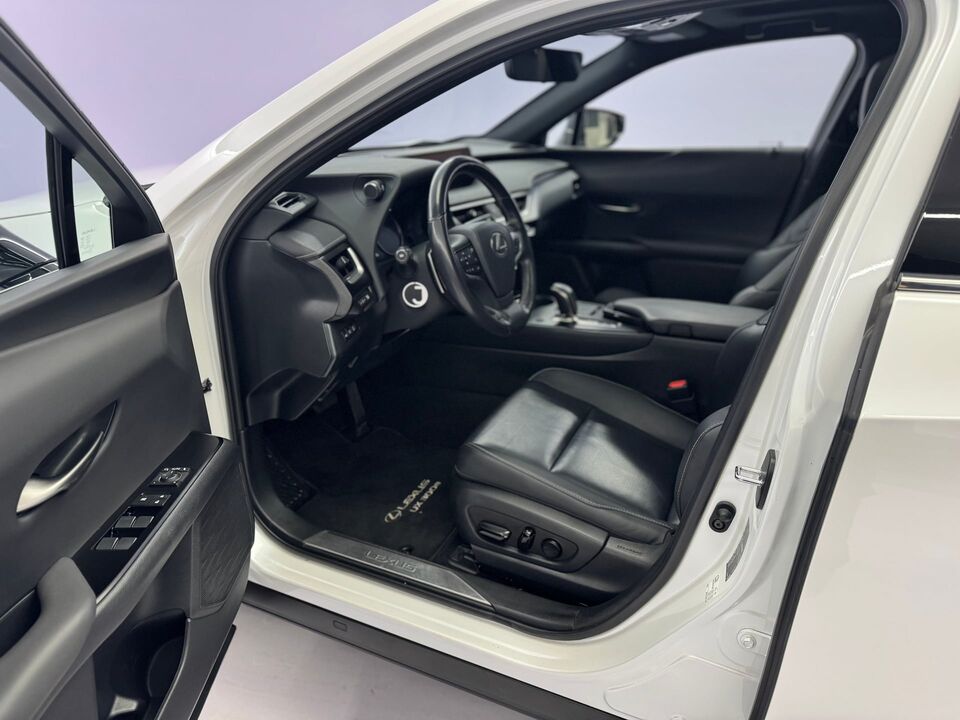 UX 300e Excellence