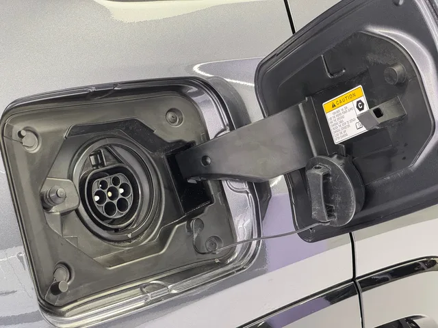 TOYOTA RAV4 2.5 Plug-in-Hybrid Platinum AWD-i