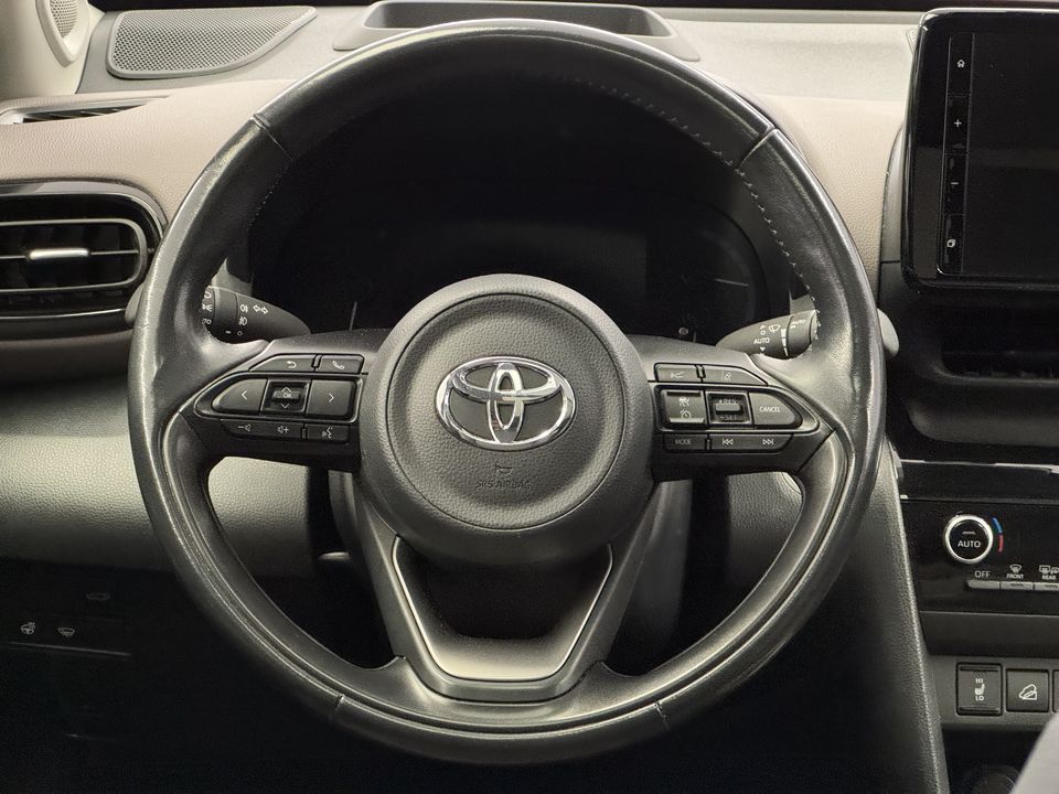 Yaris Cross 1.5 VVT-i HSD Elegant AWD-i