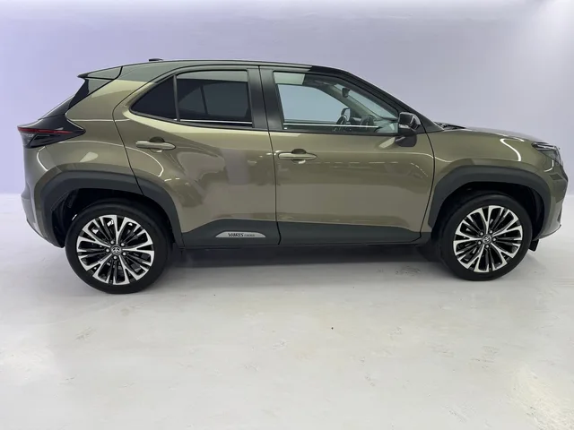 TOYOTA Yaris Cross 1.5 VVT-i HSD Elegant AWD-i