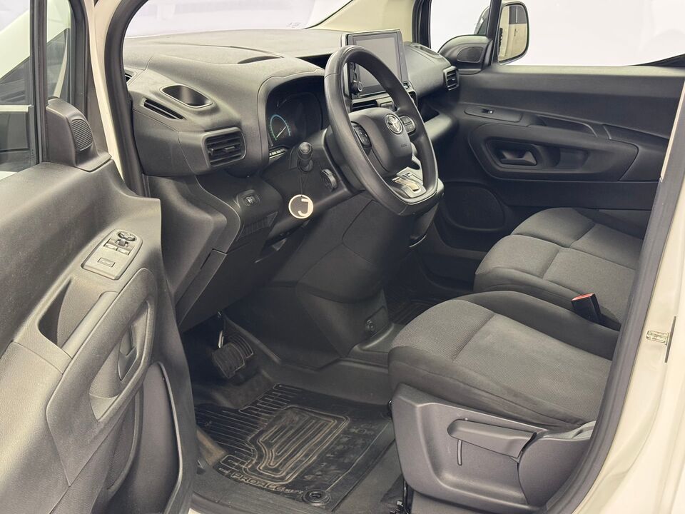 PROACE CITY Van L1 50KWh Active