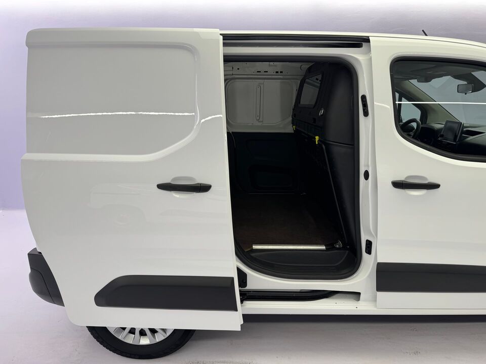 PROACE CITY Van L1 50KWh Active