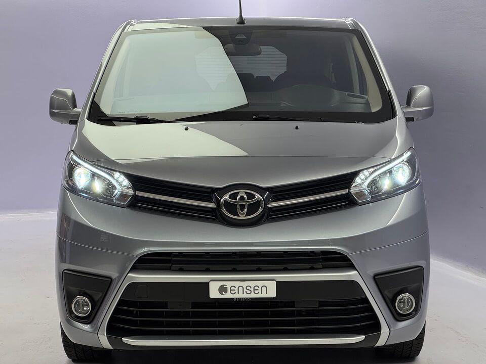 PROACE Verso L1 75KWh Trend