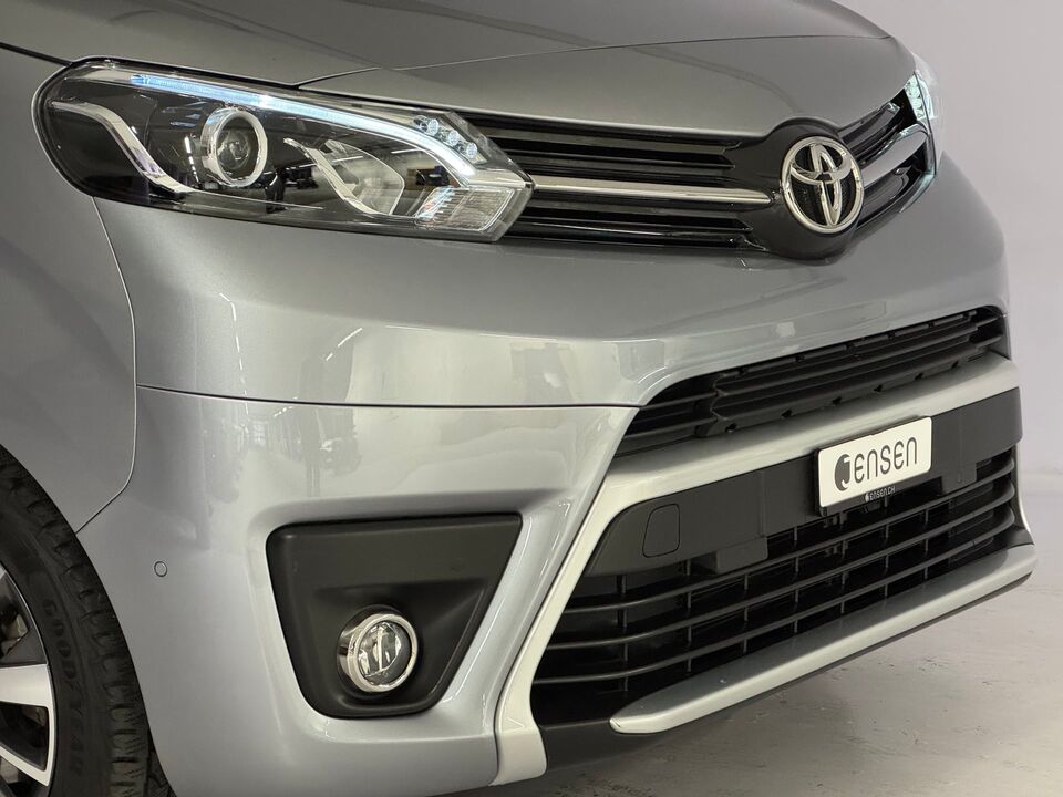 PROACE Verso L1 75KWh Trend