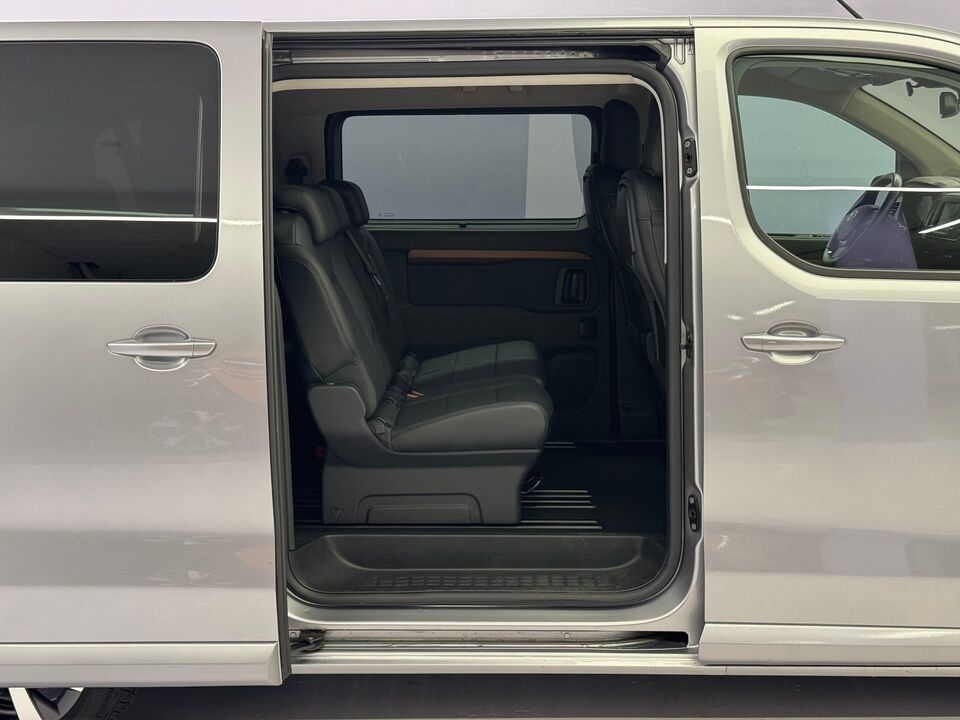 PROACE Verso L1 75KWh Trend