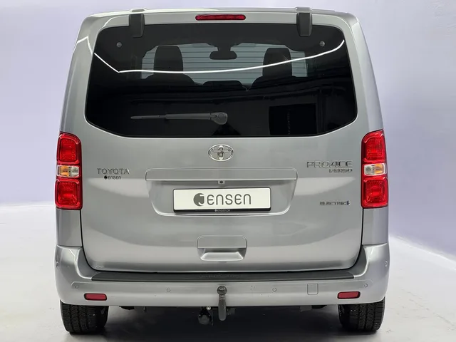 TOYOTA PROACE Verso L1 75KWh Trend