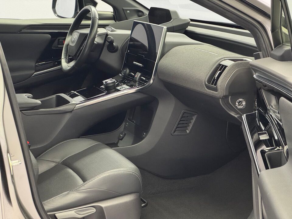 bZ4X 6.6 kw OBC Premium AWD