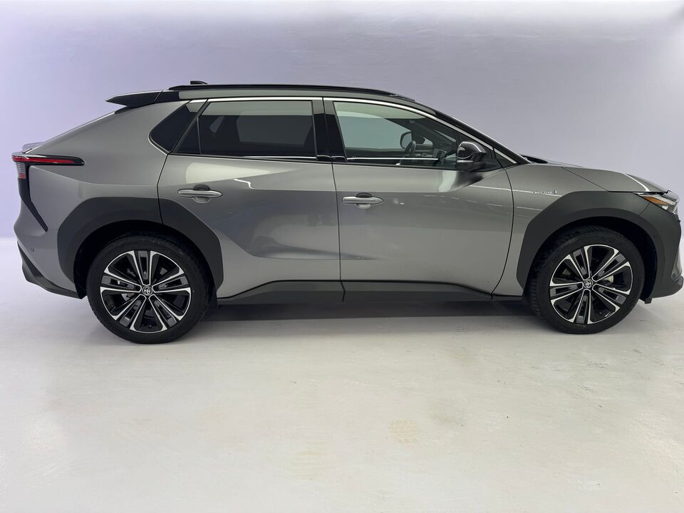 bZ4X 6.6 kw OBC Premium AWD