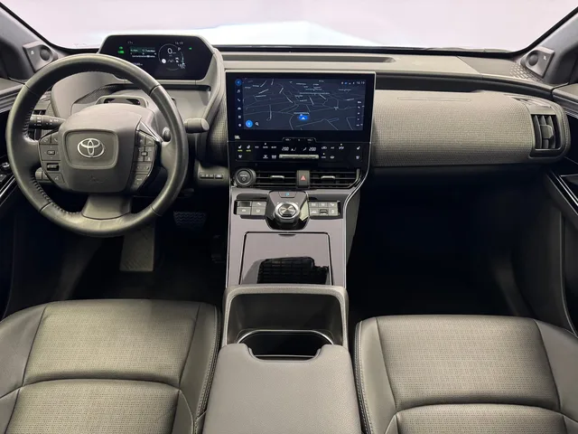 TOYOTA bZ4X 6.6 kw OBC Premium AWD