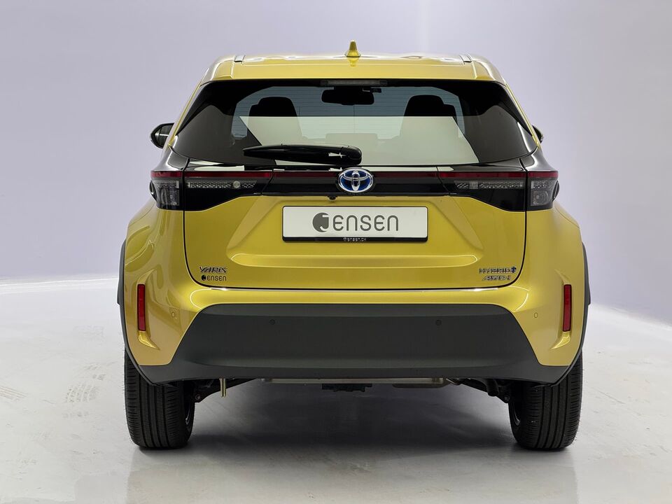 Yaris Cross 1.5 VVT-i HSD Elegant AWD-i