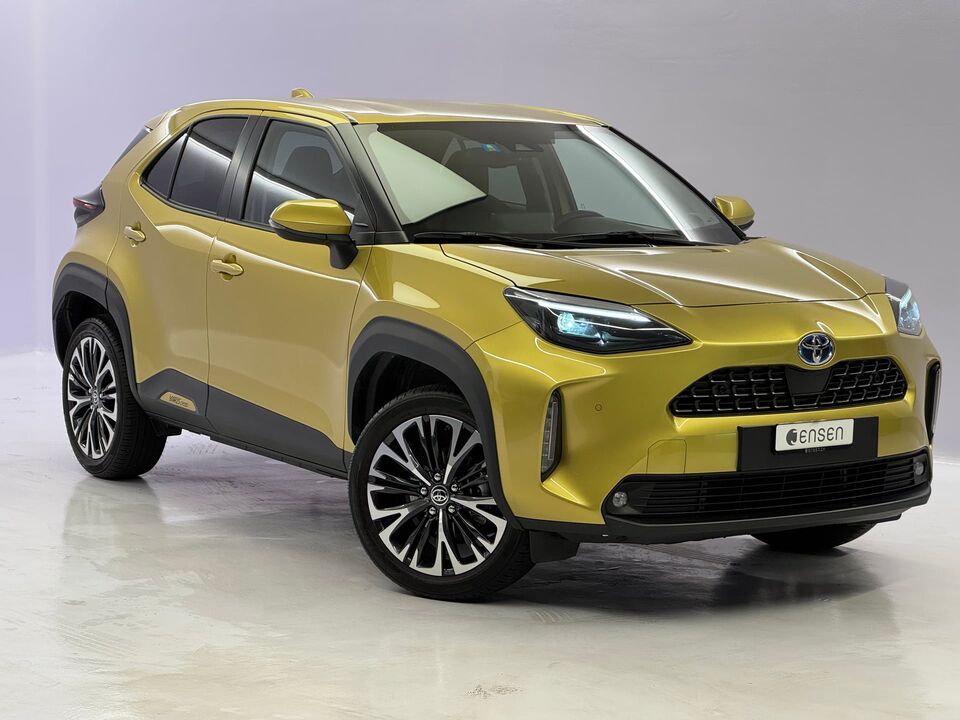 Yaris Cross 1.5 VVT-i HSD Elegant AWD-i