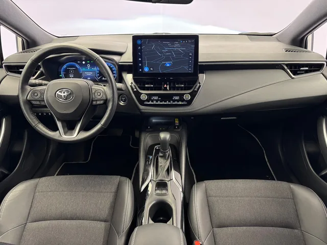 TOYOTA Corolla 2.0 HSD Trend