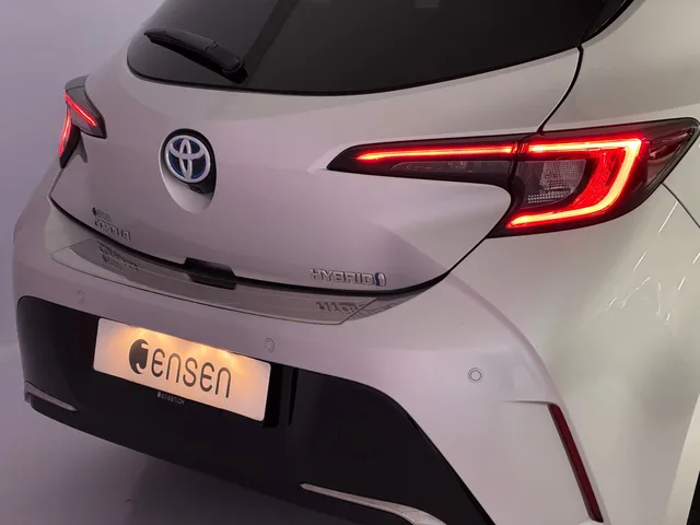 TOYOTA Corolla 2.0 HSD Trend