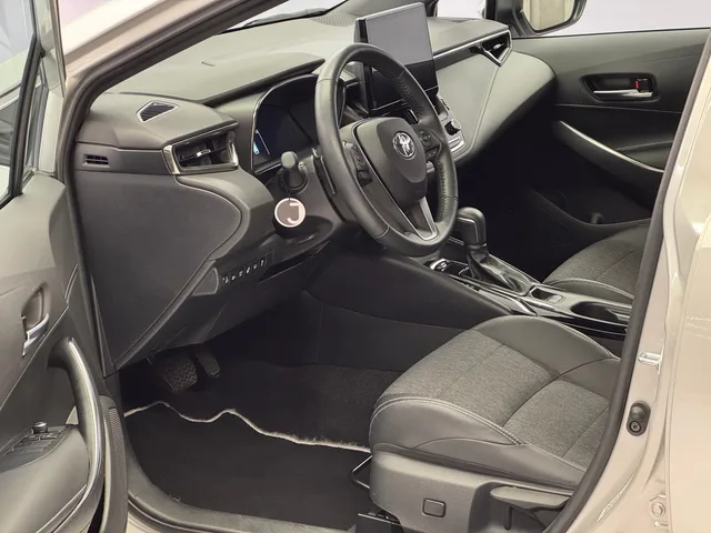 TOYOTA Corolla 2.0 HSD Trend