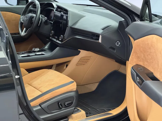 LEXUS RZ 450e Excellence AWD