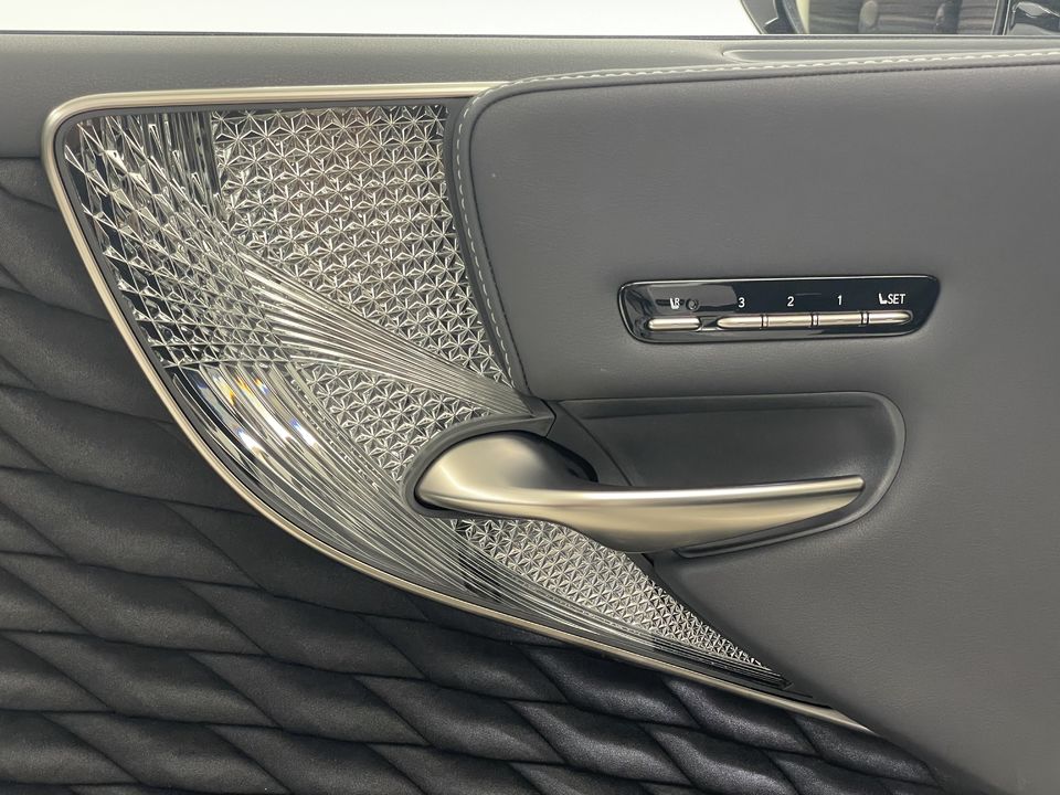 LS 500h Excellence AWD