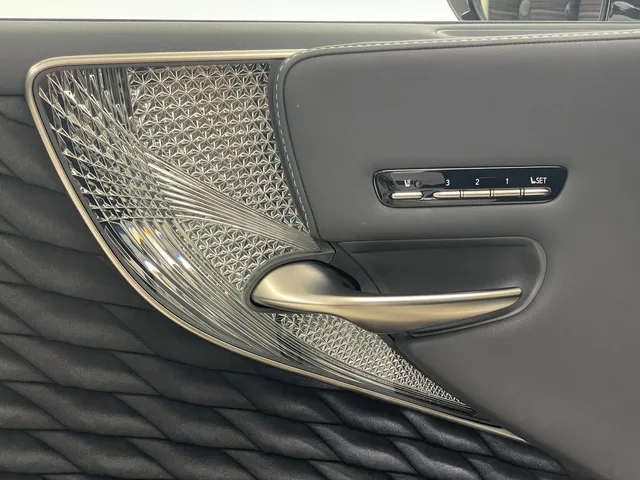 LEXUS LS 500h Excellence AWD