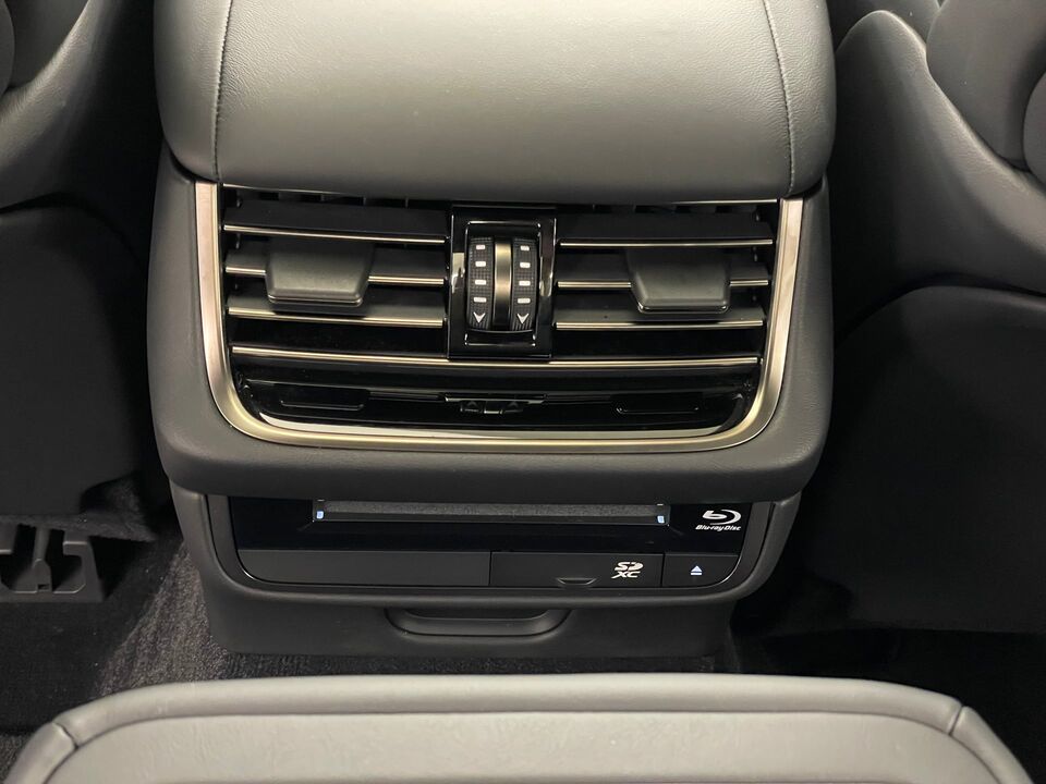 LS 500h Excellence AWD