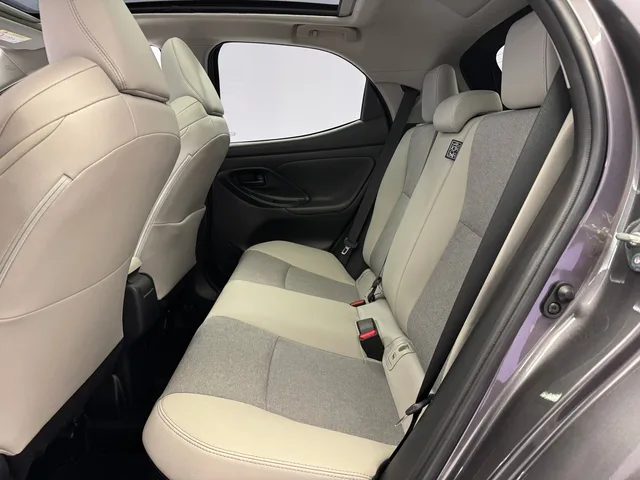 TOYOTA Yaris 1.5 VVT-i HSD Premium