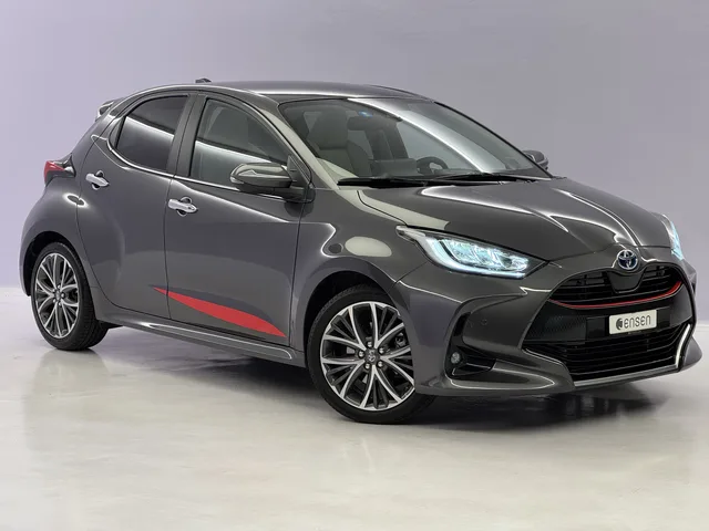 TOYOTA Yaris 1.5 VVT-i HSD Premium