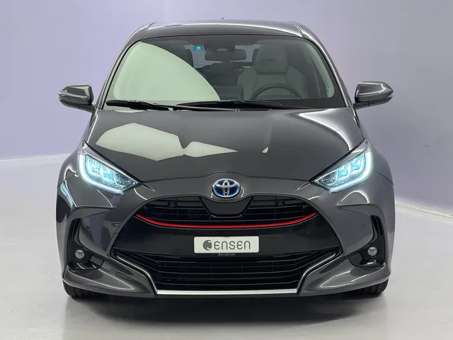 TOYOTA Yaris 1.5 VVT-i HSD Premium