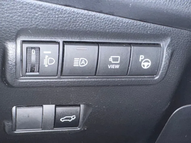 TOYOTA Corolla Cross 2.0 HSD Premium AWD-i