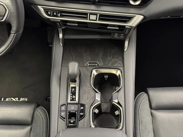 LEXUS RX 450h+ Excellence AWD