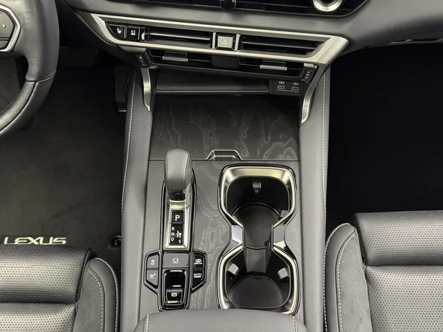 LEXUS RX 450h+ Excellence AWD